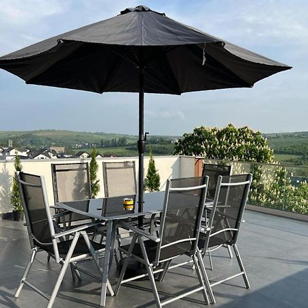 Penthouse Luxury Fălticeni Exterior photo