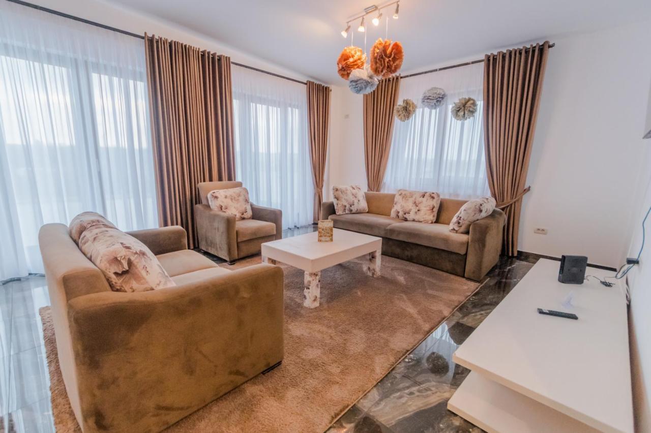 Penthouse Luxury Fălticeni Exterior photo