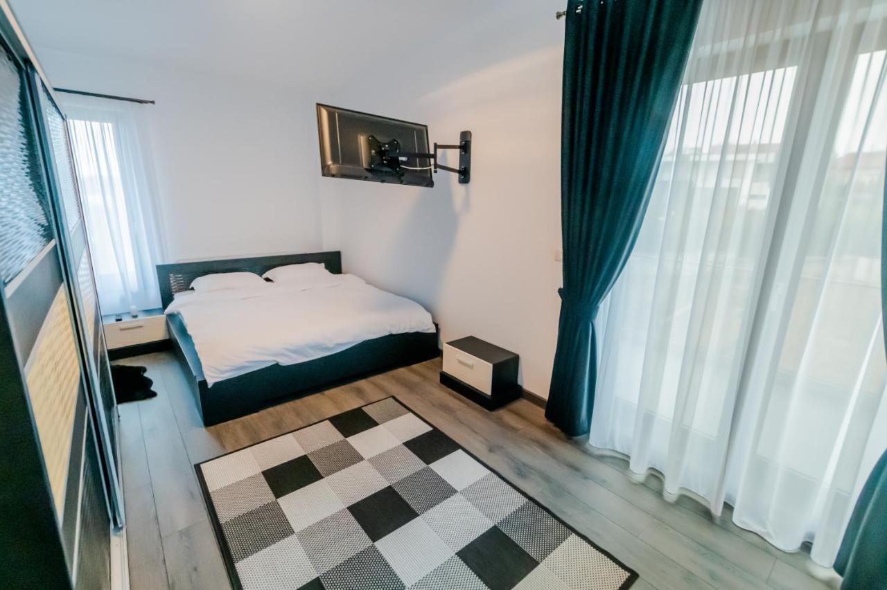 Penthouse Luxury Fălticeni Exterior photo