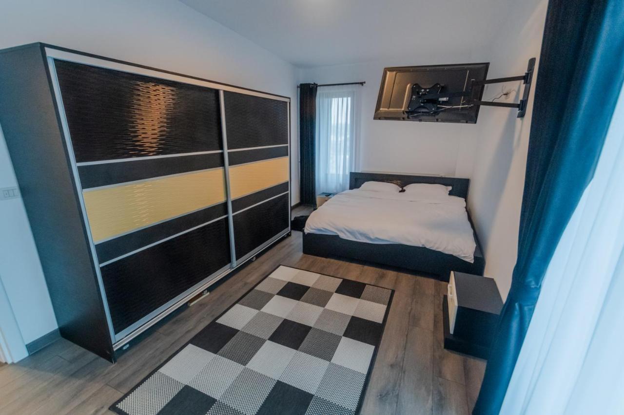 Penthouse Luxury Fălticeni Exterior photo